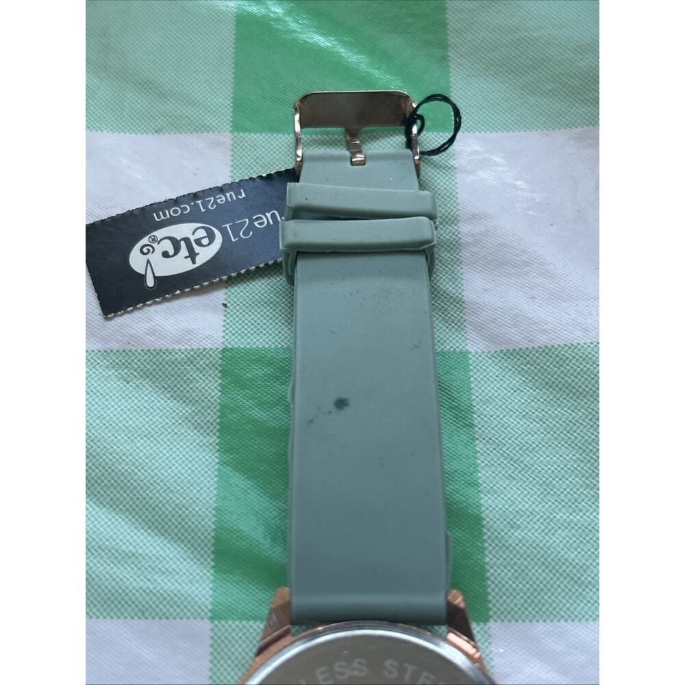 Love Rose Gold Gray Band Women’s Quartz Watch - Picture 6 of 8